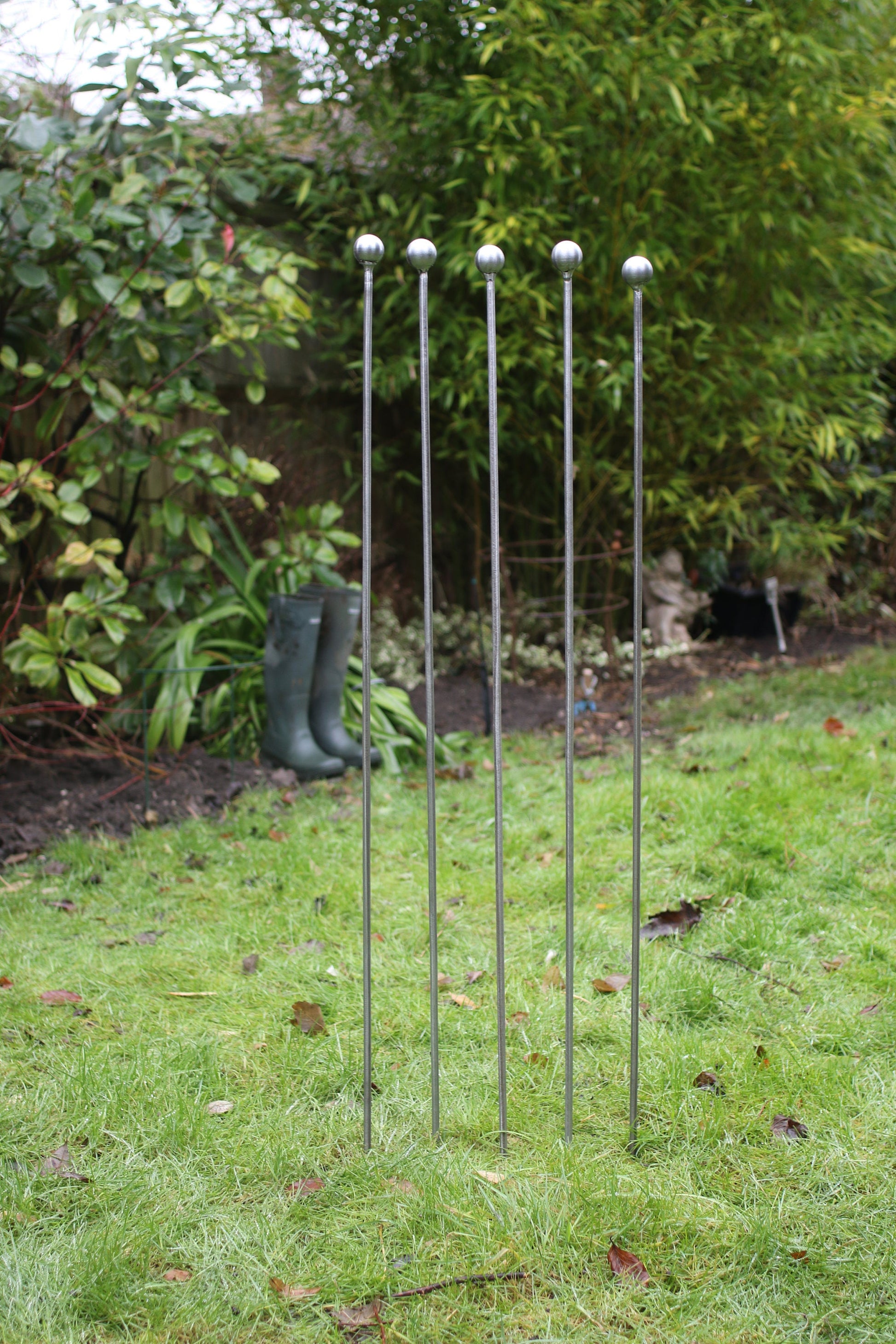 5 X Solid Steel Ball Topped Garden Stake / Support